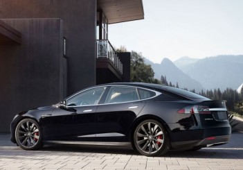 Tesla Model S.