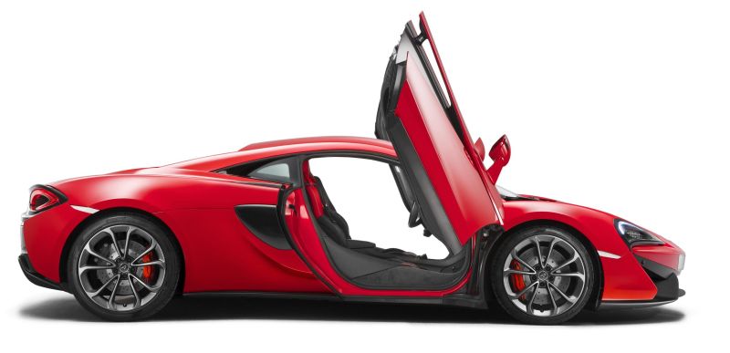 McLaren_540C_2404