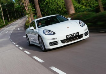 Porsche Panamera S E-Hybrid - 01