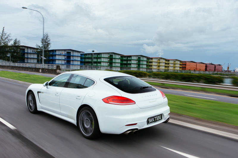 Porsche Panamera S E-Hybrid - 02