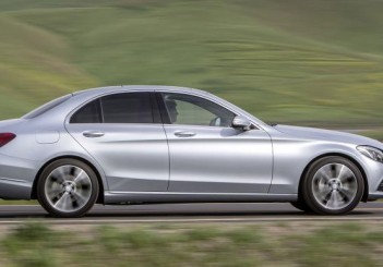 Mercedes-Benz C 350 e (W205) - 01