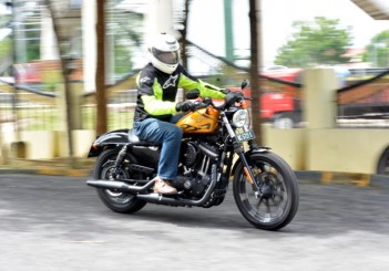 Harley-Davidson Iron 883 - 05
