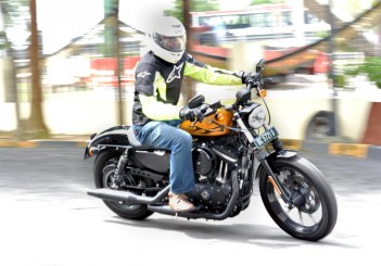 Harley-Davidson Iron 883 - 06