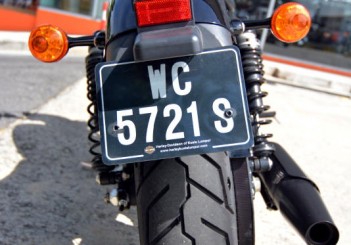 Harley-Davidson Iron 883 - 19