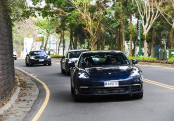 Porsche Panamera - 02