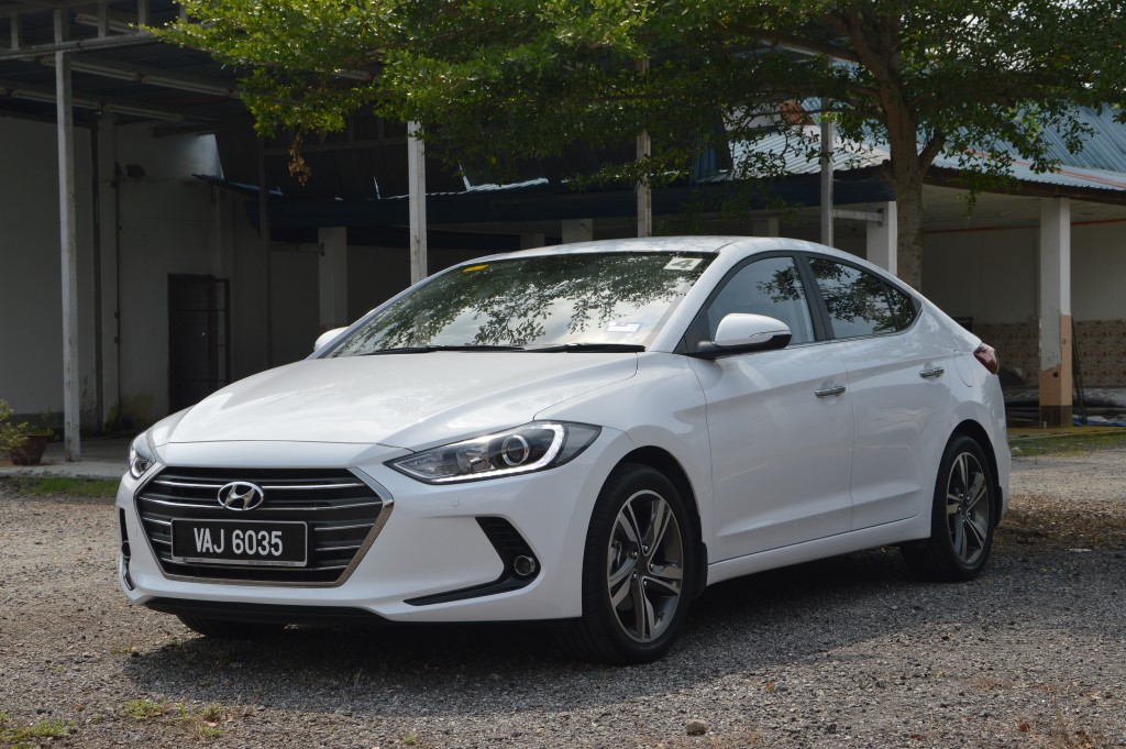 Carsifu 2017 Hyundai Elantra 2-litre MPI Executive (15)