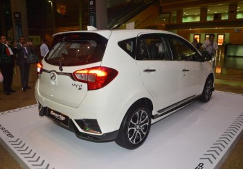 Perodua Bezza Headlamp - Descar 6