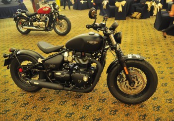 Triumph Bonneville Lineup Updated New Tiger 800 Variants Added From