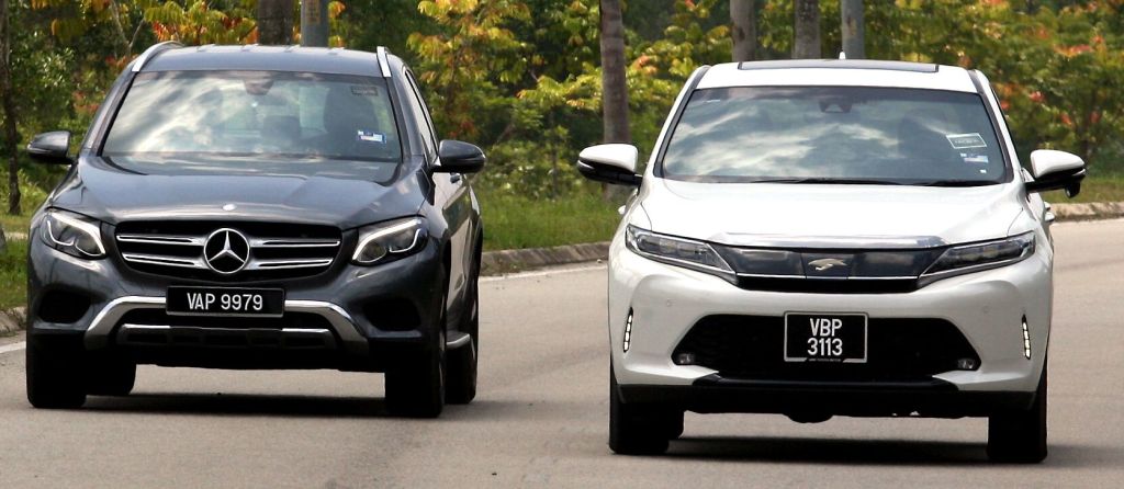 Toyota Harrier and Mercedes