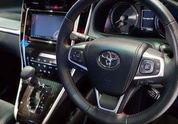 Toyota Harrier (1) - Copy