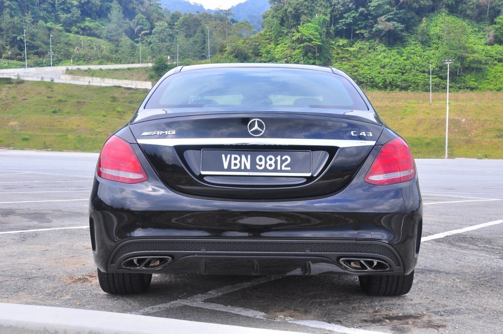 Mercedes-AMG C43 - 04