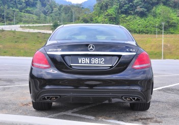 Mercedes-AMG C43 - 04