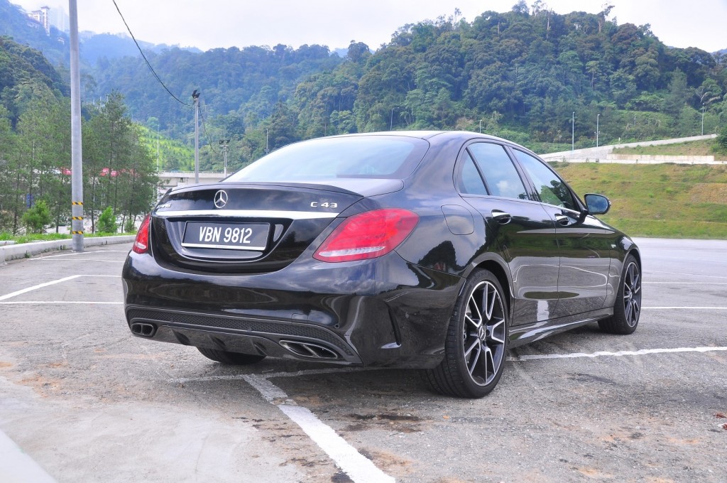 Mercedes-AMG C43 - 05