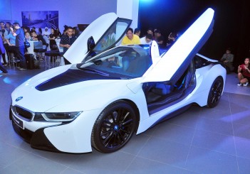 BMW i8 Coupe - 02