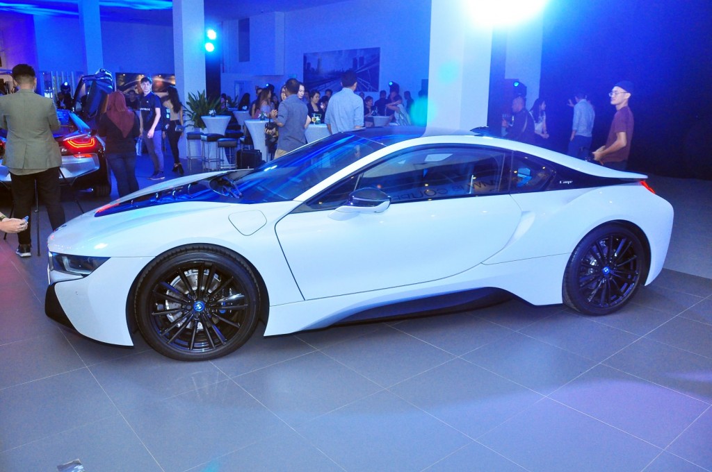 BMW i8 Coupe - 03