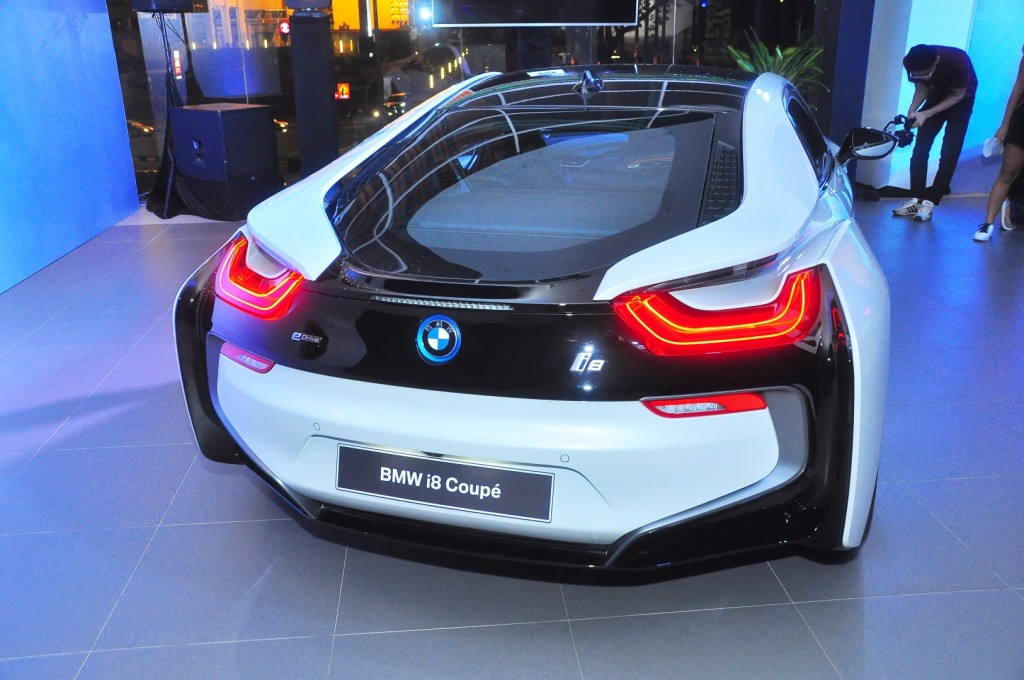 BMW i8 Coupe - 13