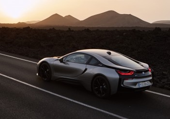 BMW i8 Coupe - 48