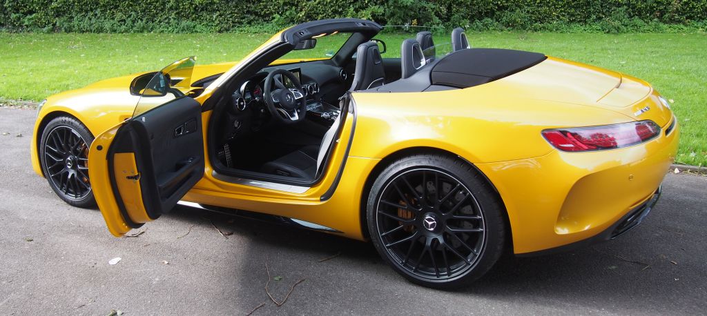 19 Mercedes Amg Gt R To Get A Soft Top Carsifu