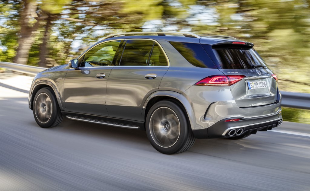 Mercedes-AMG GLE 53 4MATIC+ (2019), selenitgrau;Kraftstoffverbrauch kombiniert: 9,3 l/100 km, CO2-Emissionen kombiniert: 212 g/km* Mercedes-AMG GLE 53 4MATIC+ (2019), selenite grey;Combined fuel consumption: 9.3 l/100 km, combined CO2 emissions: 212 g/km*