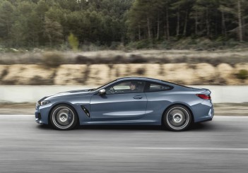 The BMW M850i xDrive Coupe (4) (Medium)
