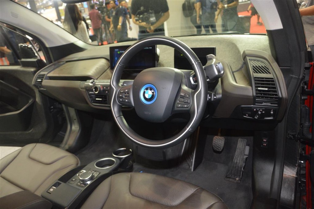 BMW i3s - 16