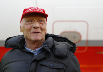 Former F1 champion Niki Lauda dead at 70 niki lauda