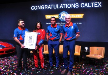 Racer Natasha Chang sets new Guinness World Record with Caltex Caltex Natasha Chang Guinness World Records Doi Chaang - 04
