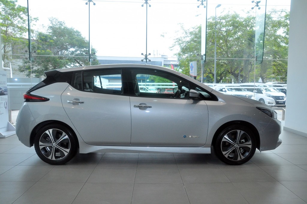 Nissan Leaf Launched At Rm190k Carsifu