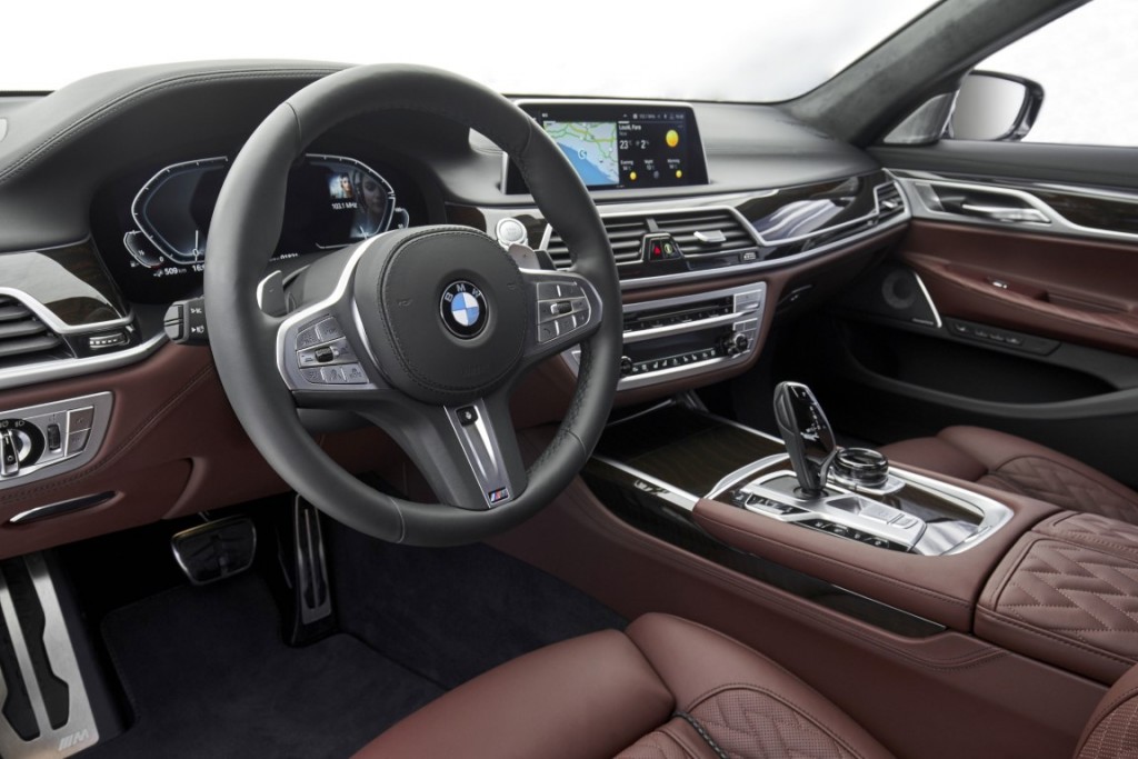 P90342299_highRes_the-new-bmw-745le-xd