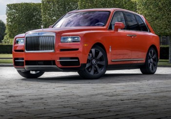 Rolls-Royce unveils bespoke Cullinan in Fux Orange P90363093-highRes new00 (Custom)