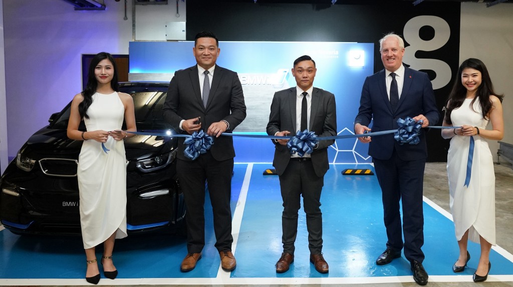 Mr Wong Loke Win (centre), the Dealer Principal of Auto Bavaria Penang, with Wong Kim Kooi (second from left), the Head of Sales of Auto Bavaria Penang and Michael Hanratty, the General Manager of G Hotel at the unveiling of the new BMW i Charging Facility.