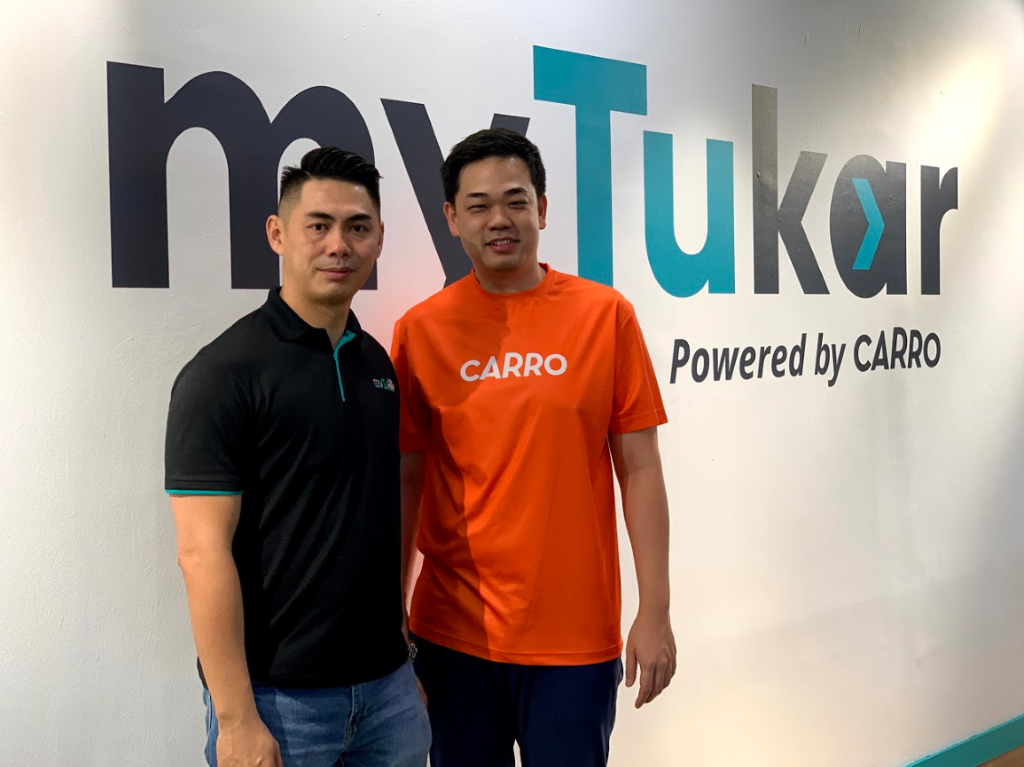 Fong Hon Sum (left) with Aaron Tan.