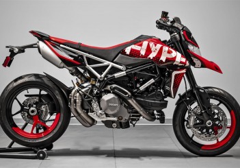 Join Ducati Hypermotard 950 concept - 01