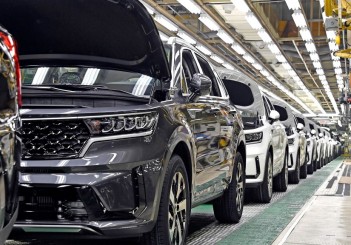 Kia Sorento Hybrid starts production in S. Korea digital-1920x1080-2-ProductionLine (Custom)