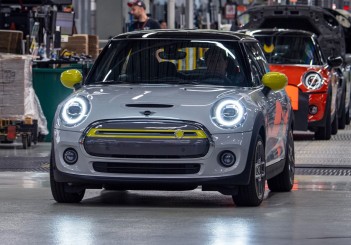 MINI Electric surpases 11,000 units produced in the UK MINI Electric - 01