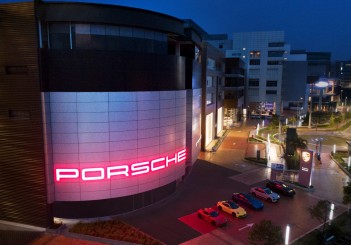 Porsche Centre Ara Damansara - 01