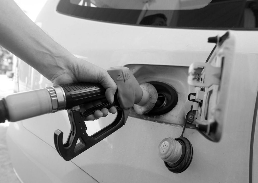 Never start your vehicle after filling it with the wrong fuel CarSifu