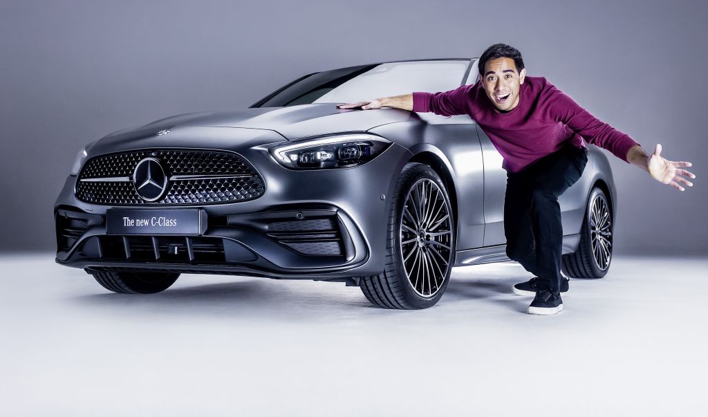 Zach King mit der neuen Mercedes-Benz C-Klasse Zach King with the new Mercedes-Benz C-Class