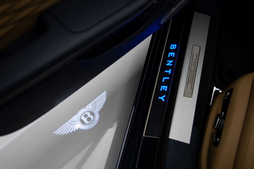 Flying Spur V8 (First Edition)_Details_10