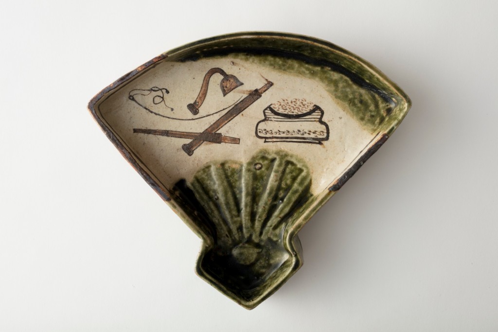 Oribe Ware 2_Top_Photo by KAORU YAMADA_LoRes