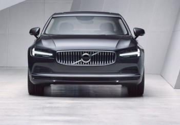 Volvo S90 flagship sedan refreshed S90_7-1024x639