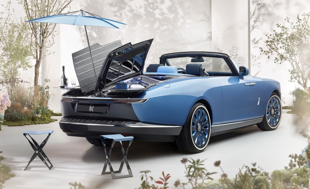 P90423783_highRes_rolls-royce-boat-tai