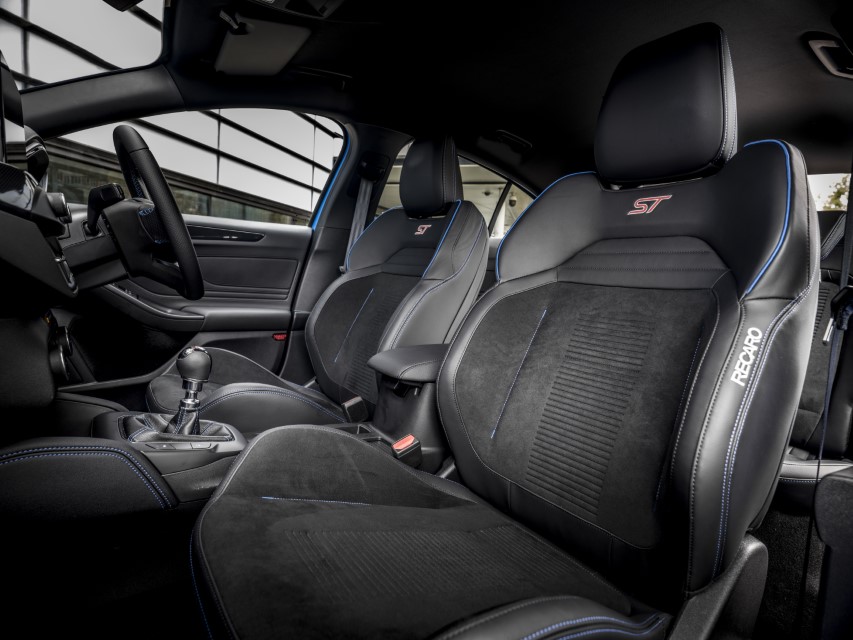 Focus_ST_Edition_121