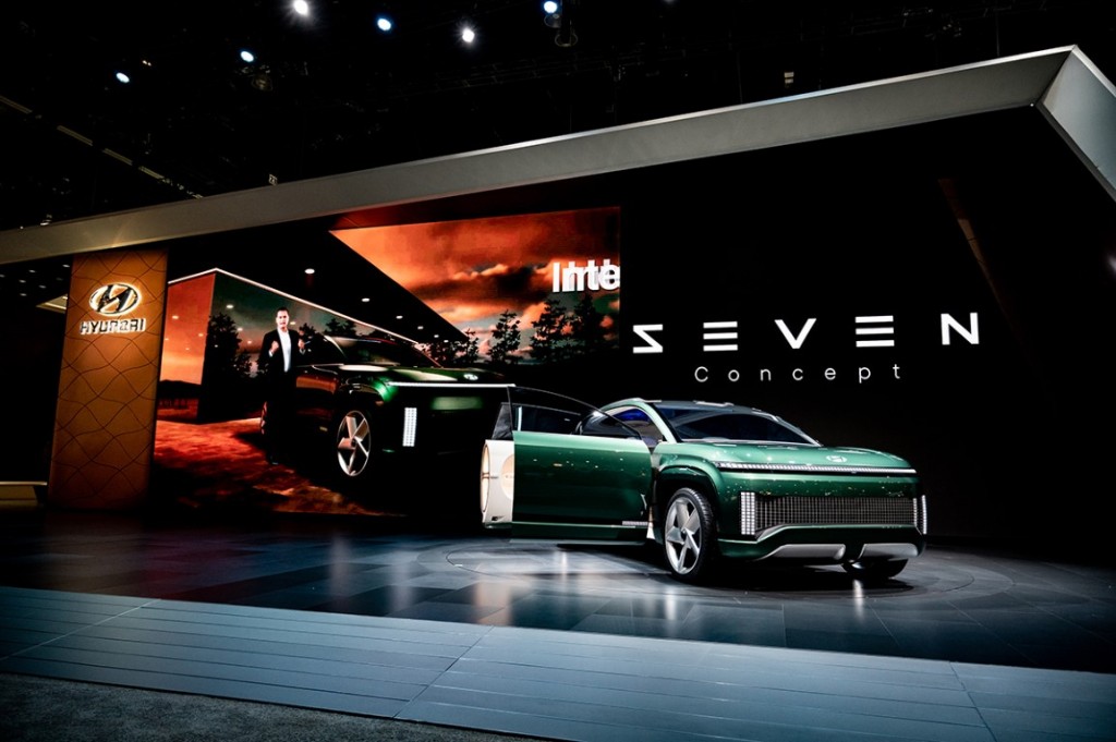 AMLA-2021-Day-1_Hyundai_Nov-17-2021_David-Crewe_-7