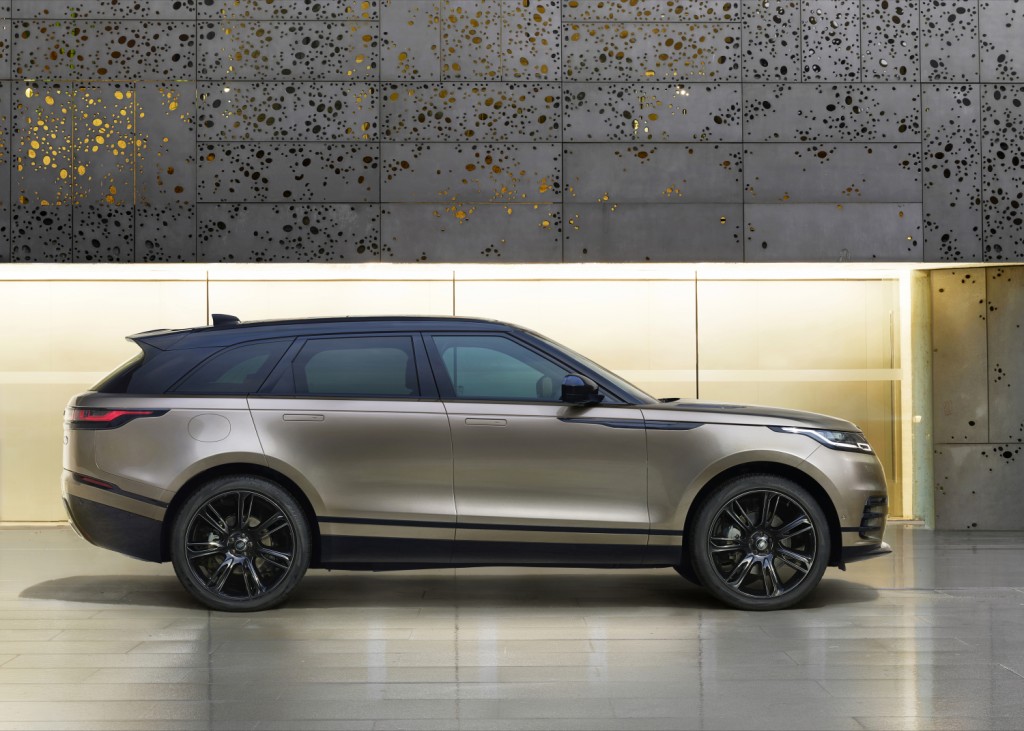 RR_VELAR_EDITION_23MY_030_GLHD_140422_03