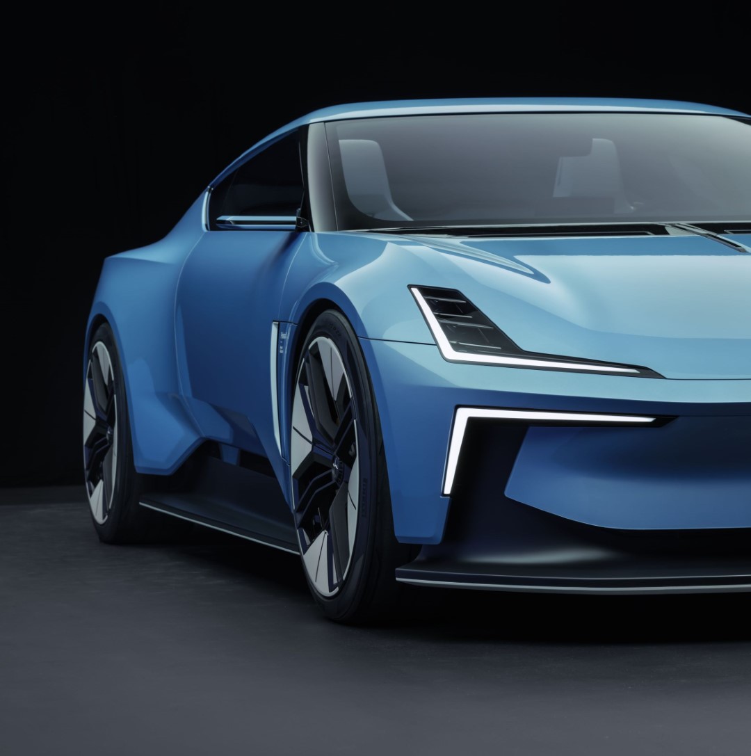 656733_20220816_Polestar_electric_roadster_concept