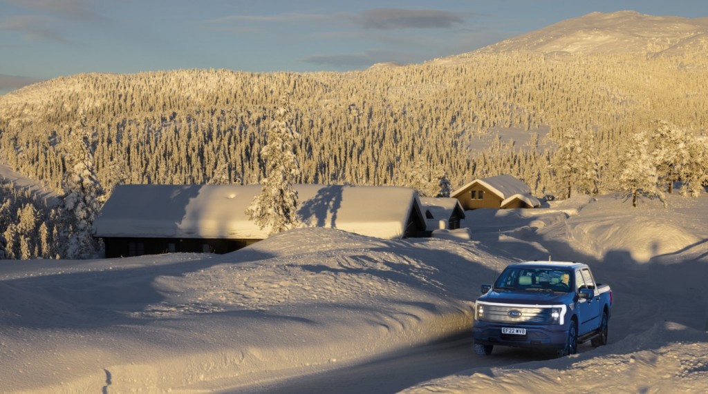F-150® Lightning® is going global for the first time with entry into Norway, the world’s most advanced electric vehicle market. Following impassioned consumer demand, Norwegian customers can apply to purchase a limited number of special F-150 Lightning Lariat Launch Edition vehicle.