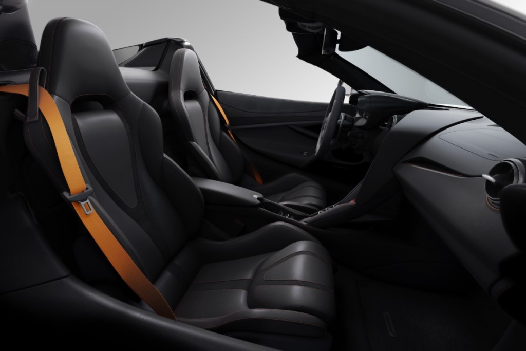 McLaren_750S_Spider_Seats
