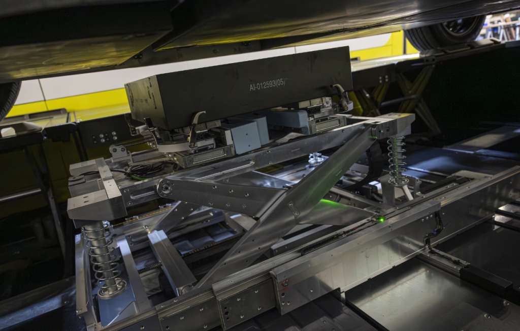 2023-05-19 16_10_59-EV Battery-Swapping Could Help Solve the US Charging Problem - Bloomberg - Brave