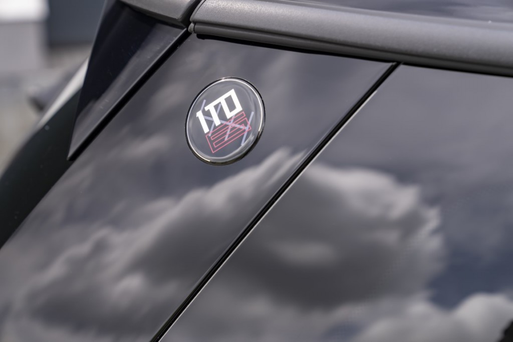 P90504480_highRes_mini-john-cooper-wor